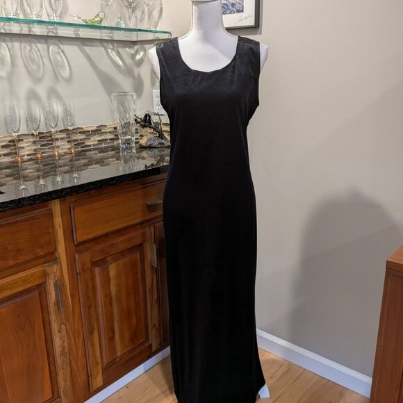 Timeless Elegance Crushed Velvet Sleeveless Slip Maxi Dress with Modesty Jacket - Picture 9 of 13